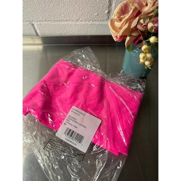 Free People Movement High-Rise 7/8 Length Good Karma Leggings Tropical Pink - Picture 4 of 7